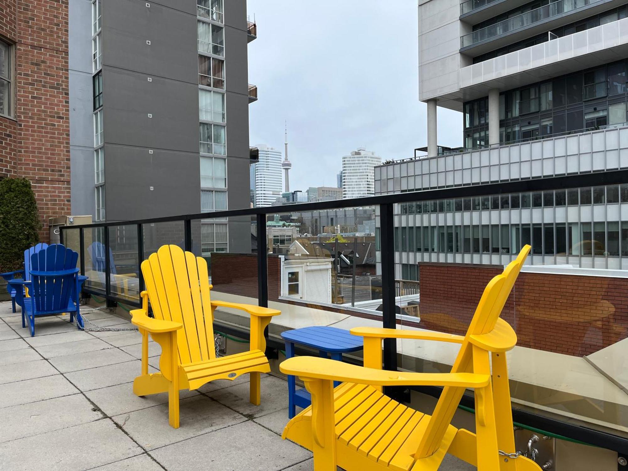 Neill Wycik Hotel Торонто Екстериор снимка